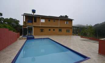 Imagem 5: Sítio à Venda em Juquitiba com 20.300 m2, três lagos, piscina e 2 casas!