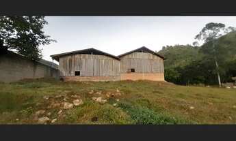 Imagem 3: Linda casas e galpao