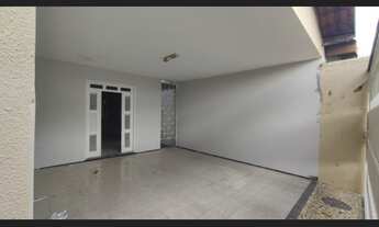 Imagem 2: DISPONÍVEL SET/24! Casa espaçosa, 4 quartos, 2 vagas cobertas, no JUNCO