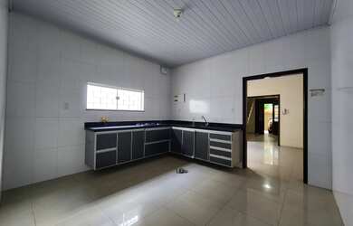 Imagem 4: Espaçosa Residência Duplex no Coração do Bequimão