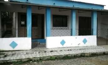 Imagem: Casa com laje e gradeada