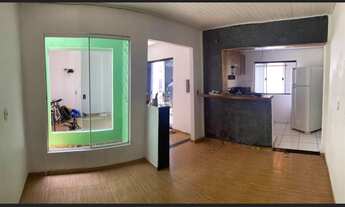 Imagem 2: CASA PRÓXIMO AO SHOPPING VIA VERDE