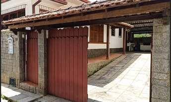 Imagem 2: Casa com 3 Quartos à venda - Pedro do Rio - Petrópolis/RJ