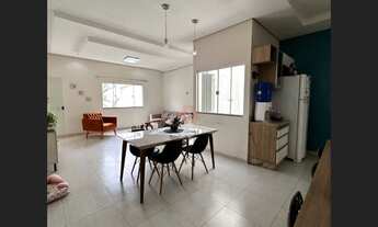 Imagem: Casa à venda com 3 quartos no Conj Manoel