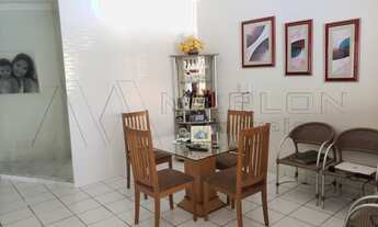 Imagem 7: Casa no Condomínio Karina, 3 quartos, sendo 2 suítes, varanda, quintal. 160m²