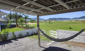 Imagem: Casa de praia em Frente ao Mar