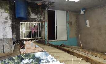 Imagem 3: Casa atrás dos guardas rodoviários