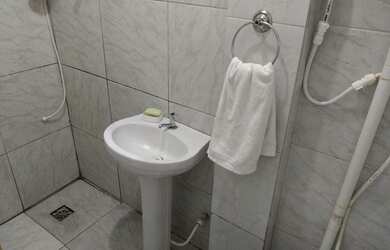 Imagem 7: Alugo quarto mobiliado