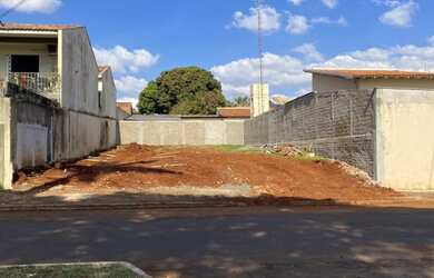 Imagem 4: Terreno c/ 341m² na região central de Mandaguari