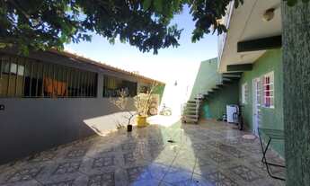 Imagem 3: Casa com 2 quartos na frente e 4 kits atrás em Taguatinga Sul