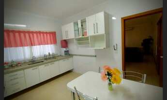 Imagem 5: Casa com 3 Quartos e 3 banheiros à Venda