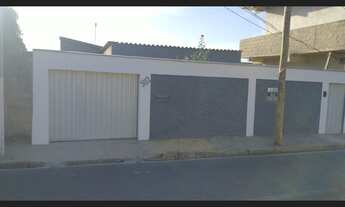 Imagem: Casa colonial casa com 3 dormitórios