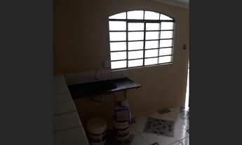 Imagem 3: Vendo terreno com duas casas