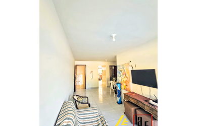 Imagem 2: SAIA DO ALUGUEL E MORE HÁ 100 METROS DA PRAIA!