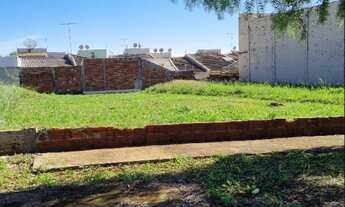 Imagem: Vende-se Terreno Comercial - Localizado