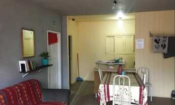 Imagem 5: Quarto individual mobiliado somente para mulheres