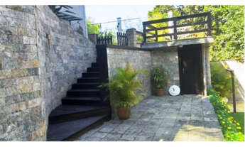 Imagem 5: Casa com 05 dormitórios a venda em Itaipava/Petrópolis/RJ