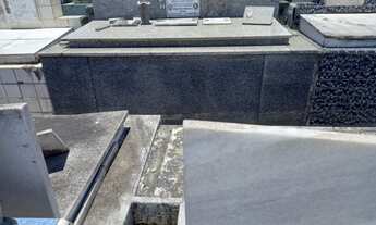 Imagem: Vendo Jazigo Perpétuo em mármore