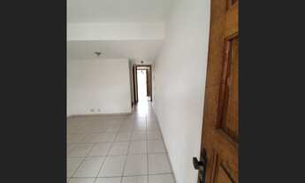 Imagem 5: Casa 2 quartos na Trindade + quintal + garagem