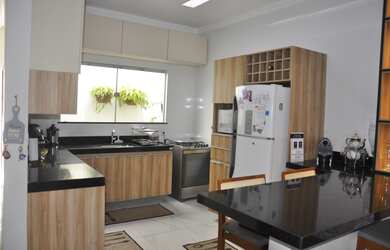 Imagem 7: Vendo casa no Jardim Portugal com 3/4 sendo 2 suítes - Parque Guajará