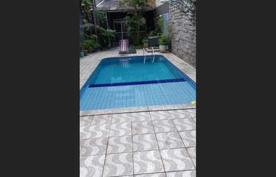 Imagem 2: Vendo casa com piscina na Romulo Maiorana