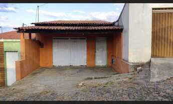 Imagem: Casa Térrea Ampla e Aconchegante à Venda