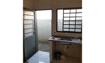 Imagem 4: Alugo 2 Comodos QUARTO COM BANHEIRO E COZINHA COM GARAGEM EM IGARAÇU DO TIETE Jardim São