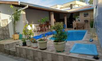 Imagem: Casa térrea, Bairro Porangaba, na cidade