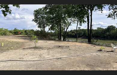 Imagem 6: GRANDE SITIO DE FRENTE PRO RIO