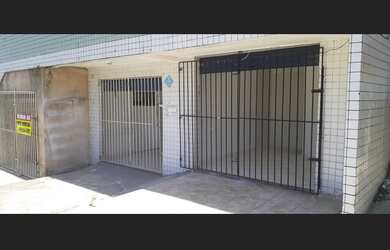 Imagem 2: Lojas comerciais prox. Orla de itapua