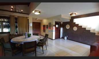 Imagem: Casa ampla com quintal, ideal para quem