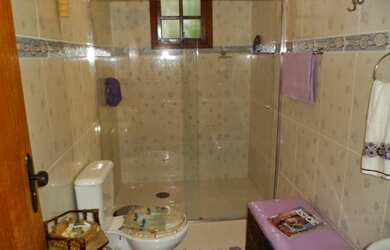 Imagem 7: Duas casas + salão de festas a 300 metros do centro de embu guaçu- com escritura