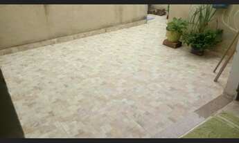 Imagem: 2 casas 2 e 3 quartos