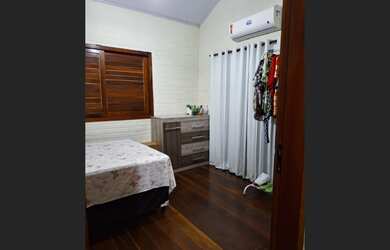 Imagem 6: Casa renovada com cozinha ampla em condomínio na Praia de Upanema