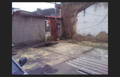 Imagem 3: Vendo lote com uma casa (de telha