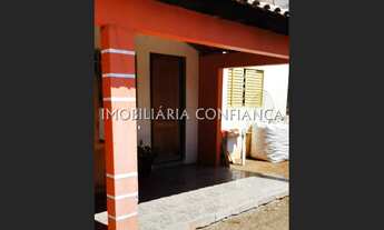 Imagem 2: CASA BEM LOCALIZADA COM 2 KIT NETS