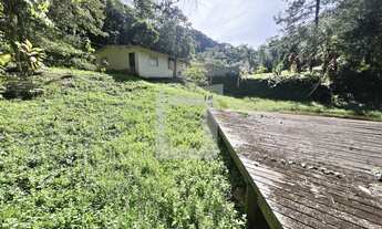 Imagem 2: Chácara à Venda próximo de Juquitiba SP com 2.233m2, lago e casa!