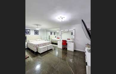 Imagem 6: Condomínio Fechado - 3 Suítes com Área Gourmet, Cinema e Energia Solar