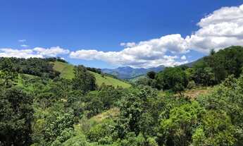 Imagem 6: Sítio com casa, cachoeira e nascente em Aiuruoca-MG