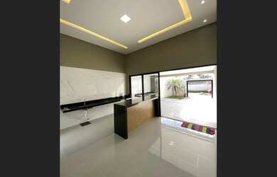 Imagem 2: Casa 3/4 no Jardim Gramado fundo da UNIALFA