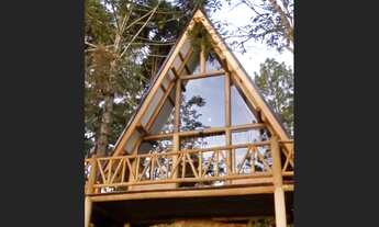 Imagem: Chalé suíço novo com vista para a Serra