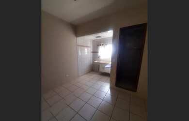 Imagem 3: Alugo Kitinets Quitinetes no centro de Ourinhos SP