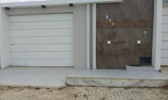 Imagem 2: Casa com cozinha planejada