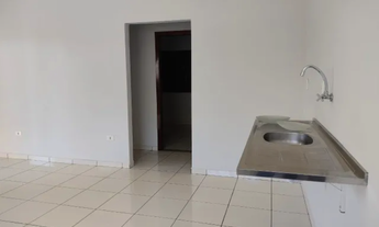 Imagem 5: Linda casa 2/4 Casa com 2 dormitórios