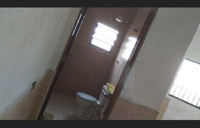 Imagem 3: Casa com espaço amplo para churrasco