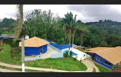 Imagem 5: Chácara à Venda em Juquitiba SP com 2.790m2, piscina, área de lazer e casa!