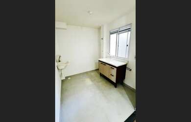 Imagem 2: Locação 2 Quartos, Chácara Holiday