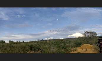 Imagem: Vende-se terreno com 67 hectares