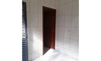 Imagem 6: Alugo 2 Comodos QUARTO COM BANHEIRO E COZINHA SEM GARAGEM EM IGARAÇU DO TIETE