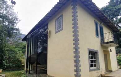 Imagem 2: Casa com 4 dormitórios - venda ou aluguel - Samambaia - Petrópolis/RJ